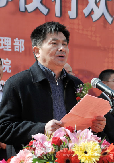合肥市人力資源和社會(huì)保障局培訓(xùn)處處長劉小棣出席開幕式并講話